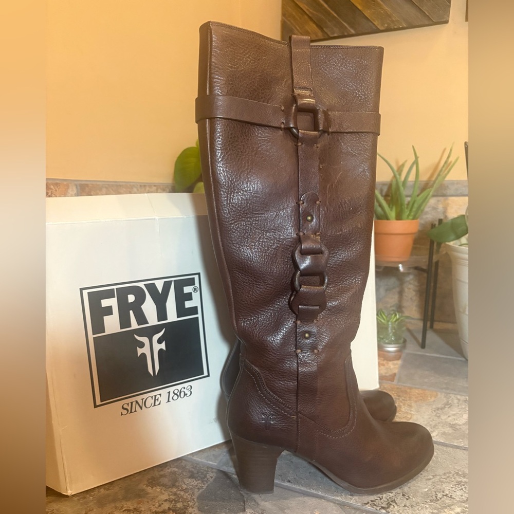 Vintage FRYE Women's Fiona O ring heeled brown ZipUp leather boots 7.5 w…